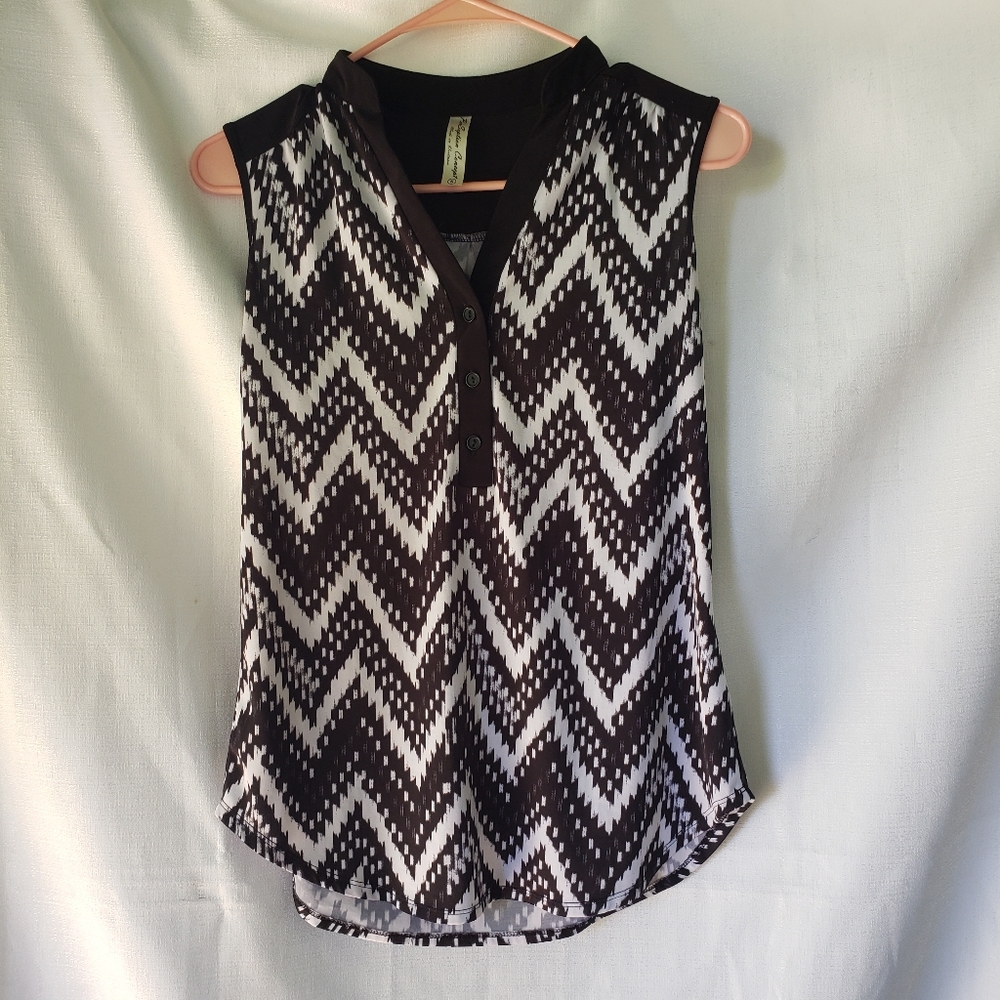 Perceptions Concept Tunic Top Womens Size S Black White Geometric Sleeveless